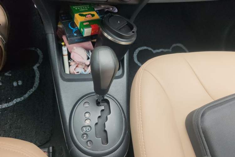 Used Suzuki Alto 2013 1.0L Automatic Luxury Model Gear Lever