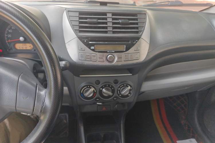 Used Suzuki Alto 2013 Revised Version 1.0L Manual Comfort Edition Audio And AC Panel