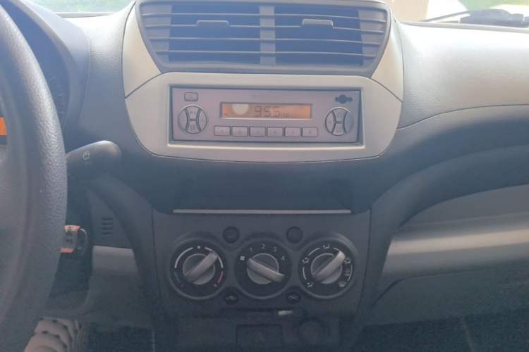 Used Suzuki Alto 2013 Revised Version 1.0L Manual Comfort Edition Audio And AC Panel