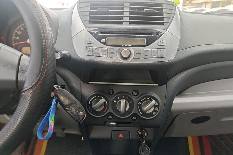 Used Suzuki Alto 2013 1.0L Manual Luxury Model Audio And AC Panel