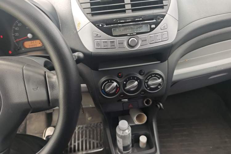 Used Suzuki Alto 2013 1.0L Manual Luxury Model Audio And AC Panel