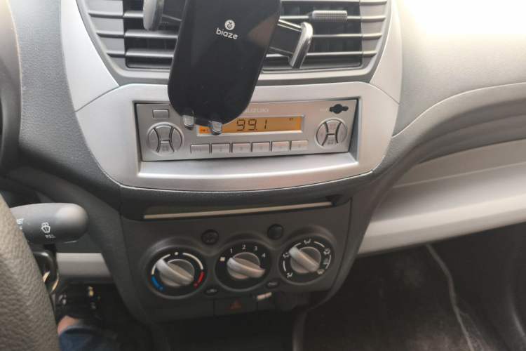 Used Suzuki Alto 2013 Revised Version 1.0L Manual Comfort Edition Audio And AC Panel