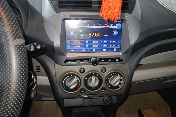 Used Suzuki Alto 2013 1.0L Manual Luxury Model Audio And AC Panel