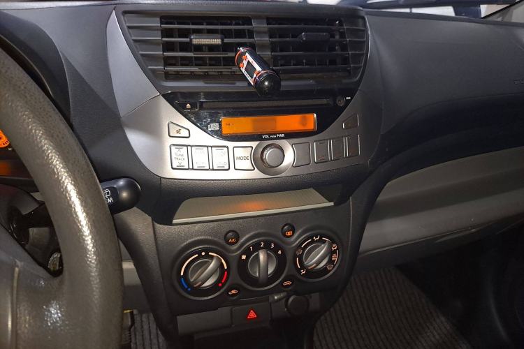 Used Suzuki Alto 2013 1.0L Automatic Luxury Model Audio And AC Panel