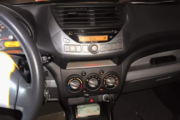 Used Suzuki Alto 2013 1.0L Automatic Luxury Model Audio And AC Panel