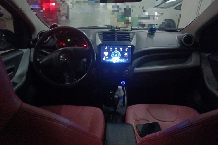 Used Suzuki Alto 2013 1.0L Automatic Luxury Model Center Console