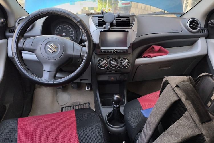 Used Suzuki Alto 2013 1.0L Manual Comfort Version Center Console