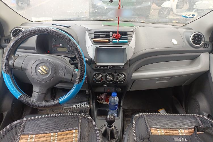 Used Suzuki Alto 2013 1.0L Manual Comfort Version Center Console