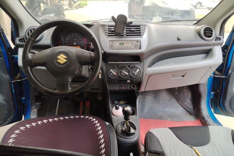 Used Suzuki Alto 2013 1.0L Manual Comfort Version Center Console