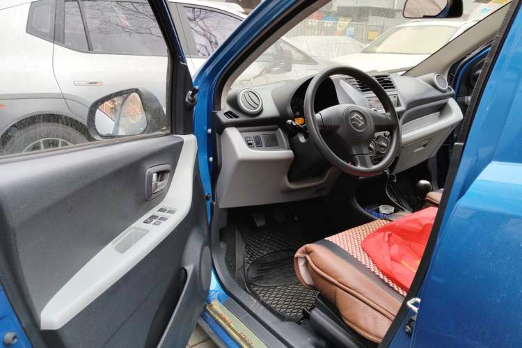 Used Suzuki Alto 2013 Revised Version 1.0L Manual Comfort Edition Driver Seat