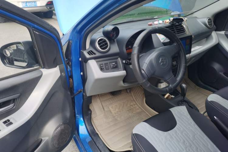 Used Suzuki Alto 2013 1.0L Automatic Luxury Model Driver Seat