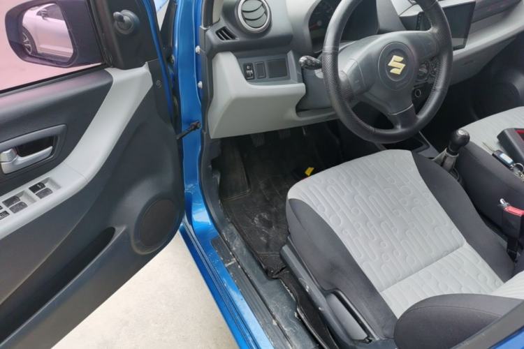 Used Suzuki Alto 2013 Revised Version 1.0L Manual Comfort Edition Driver Seat