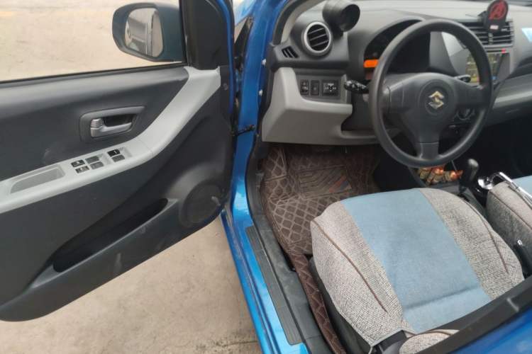 Used Suzuki Alto 2013 1.0L Automatic Luxury Model Driver Seat