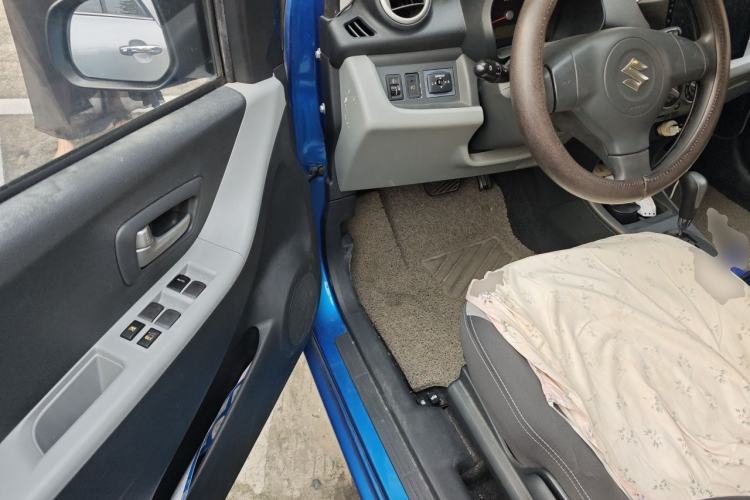Used Suzuki Alto 2013 1.0L Automatic Luxury Model Driver Seat