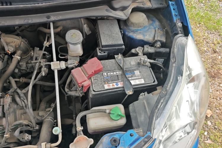 Used Suzuki Alto 2013 1.0L Manual Luxury Model Engine Bay Left