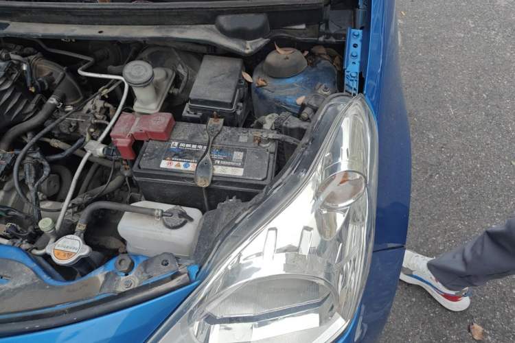 Used Suzuki Alto 2013 1.0L Manual Luxury Model Engine Bay Left