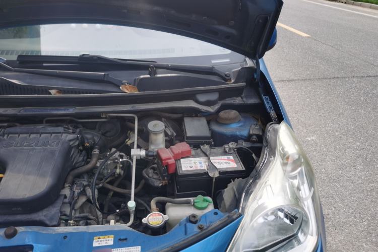 Used Suzuki Alto 2013 1.0L Automatic Luxury Model Engine Bay Left