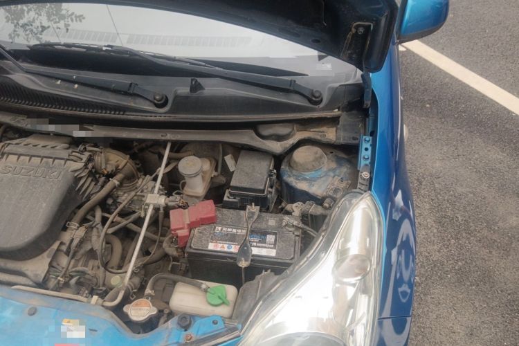 Used Suzuki Alto 2013 1.0L Manual Luxury Model Engine Bay Left