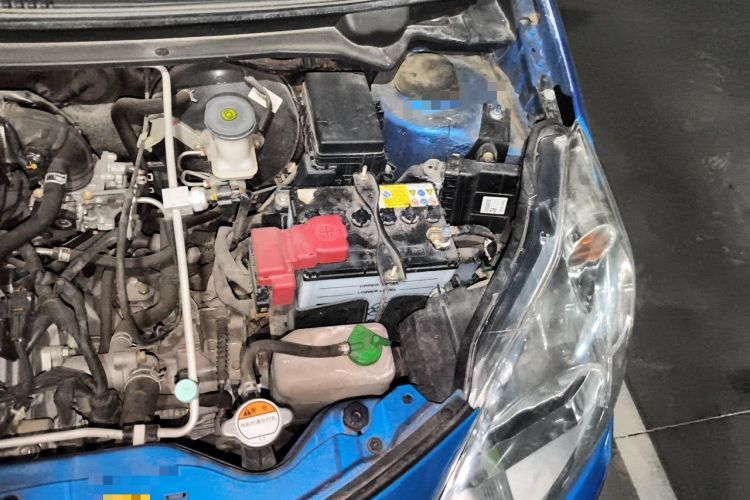 Used Suzuki Alto 2013 1.0L Manual Luxury Model Engine Bay Left