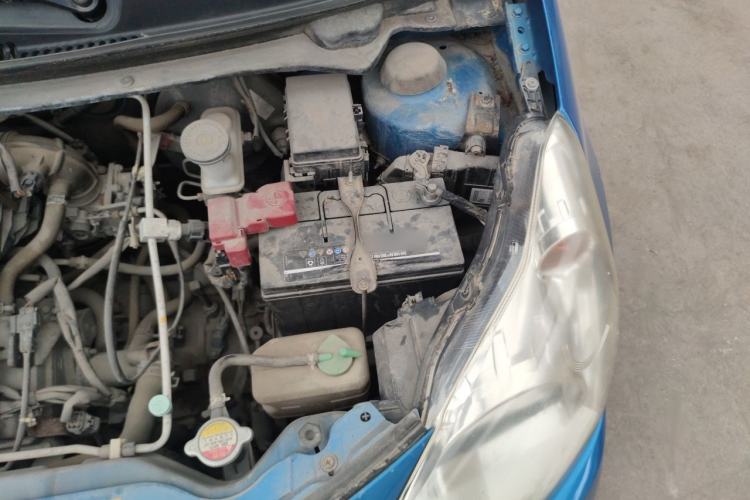 Used Suzuki Alto 2013 1.0L Automatic Luxury Model Engine Bay Left