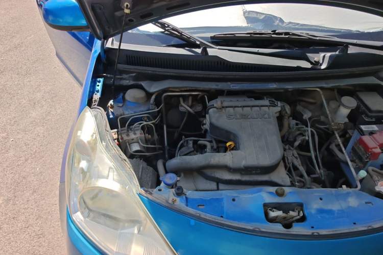 Used Suzuki Alto 2013 1.0L Manual Luxury Model Engine Bay Right