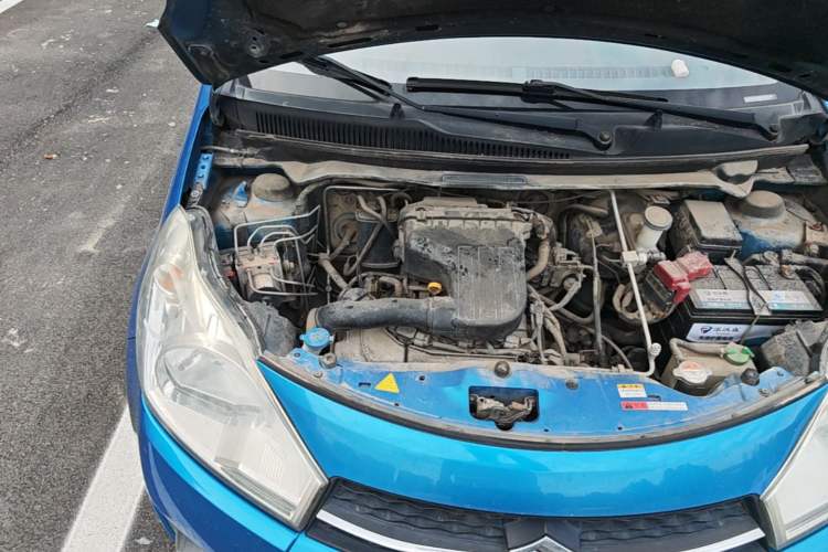 Used Suzuki Alto 2013 1.0L Automatic Luxury Model Engine Bay Right