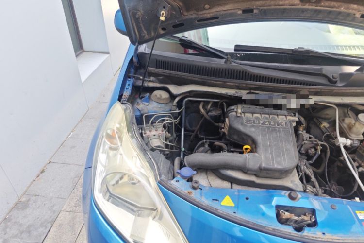 Used Suzuki Alto 2013 1.0L Manual Luxury Model Engine Bay Right
