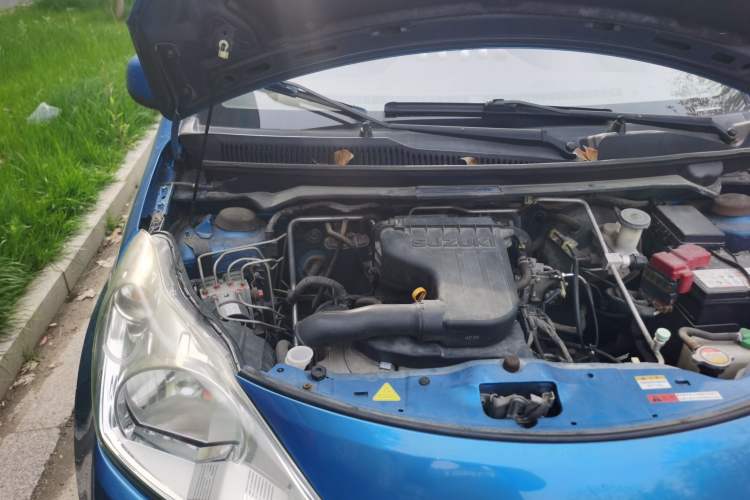 Used Suzuki Alto 2013 1.0L Automatic Luxury Model Engine Bay Right
