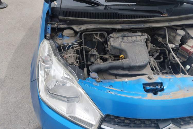 Used Suzuki Alto 2013 1.0L Manual Luxury Model Engine Bay Right