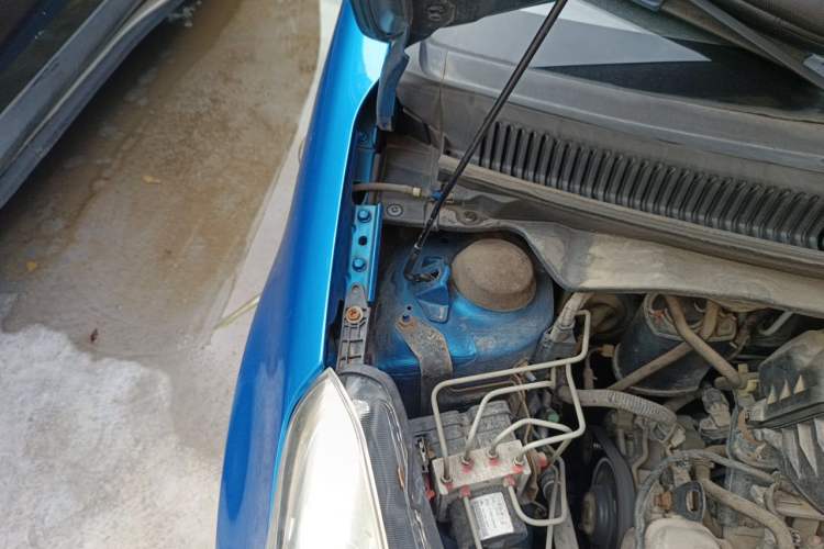 Used Suzuki Alto 2013 1.0L Automatic Luxury Model Engine Bay Right