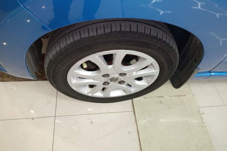 Used Suzuki Alto 2013 1.0L Automatic Luxury Model Exterior 4