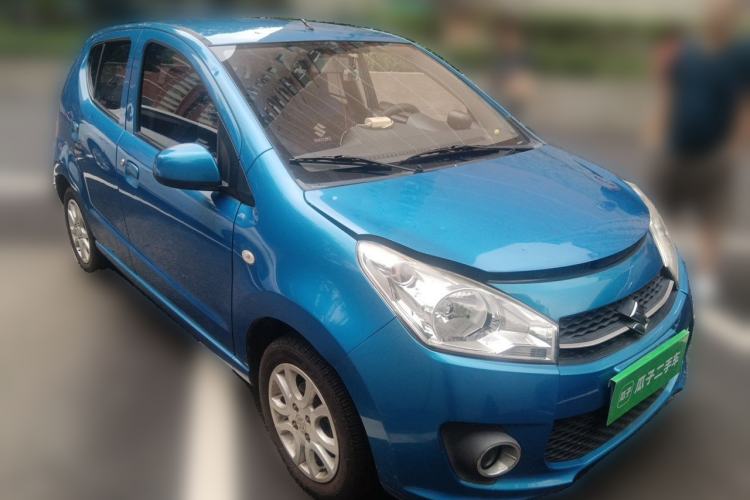 Used Suzuki Alto 2013 1.0L Manual Luxury Model Front Right 45 Deg
