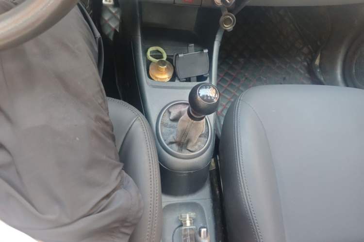 Used Suzuki Alto 2013 Revised Version 1.0L Manual Comfort Edition Gear Lever