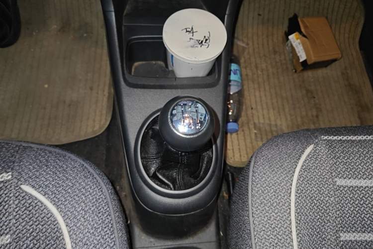 Used Suzuki Alto 2013 1.0L Manual Luxury Model Gear Lever