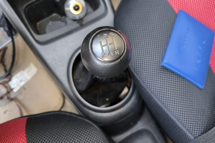 Used Suzuki Alto 2013 1.0L Manual Comfort Version Gear Lever