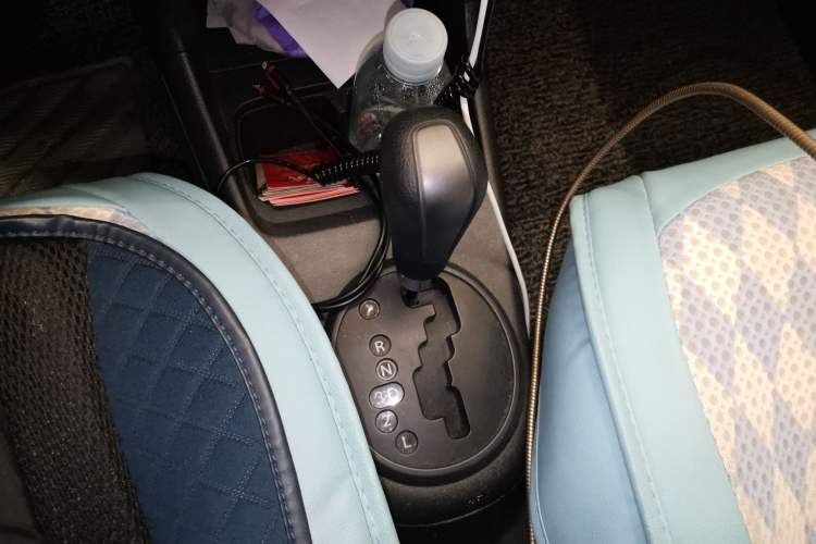 Used Suzuki Alto 2013 1.0L Automatic Luxury Model Gear Lever