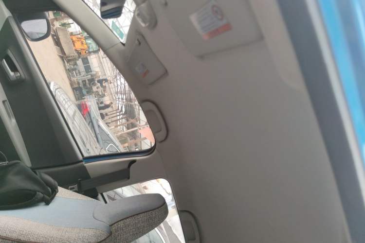 Used Suzuki Alto 2013 1.0L Automatic Luxury Model Headliner