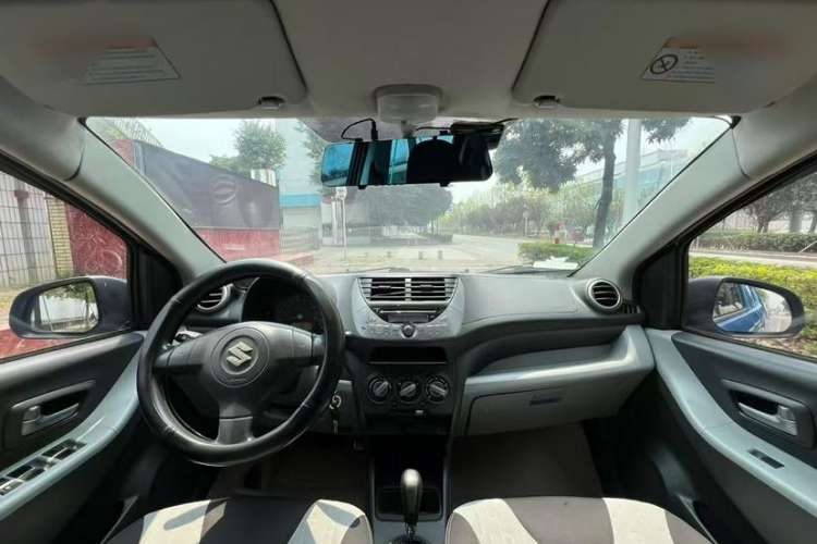 Used Suzuki Alto 2013 1.0L Automatic Luxury Model Interior 1