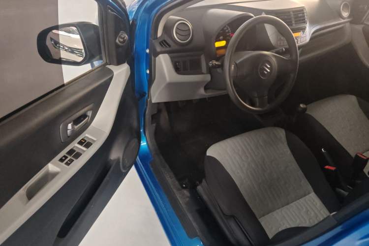 Used Suzuki Alto 2013 Revised Version 1.0L Manual Comfort Edition Interior 2