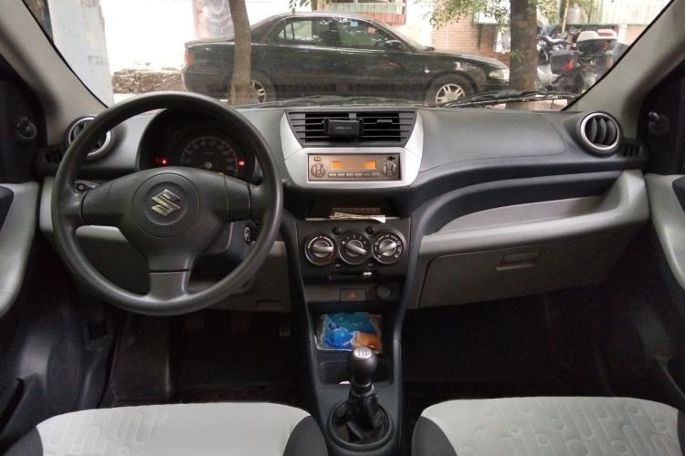 Used Suzuki Alto 2013 Revised Version 1.0L Manual Comfort Edition Interior 2