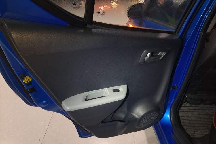 Used Suzuki Alto 2013 1.0L Automatic Luxury Model Interior 6