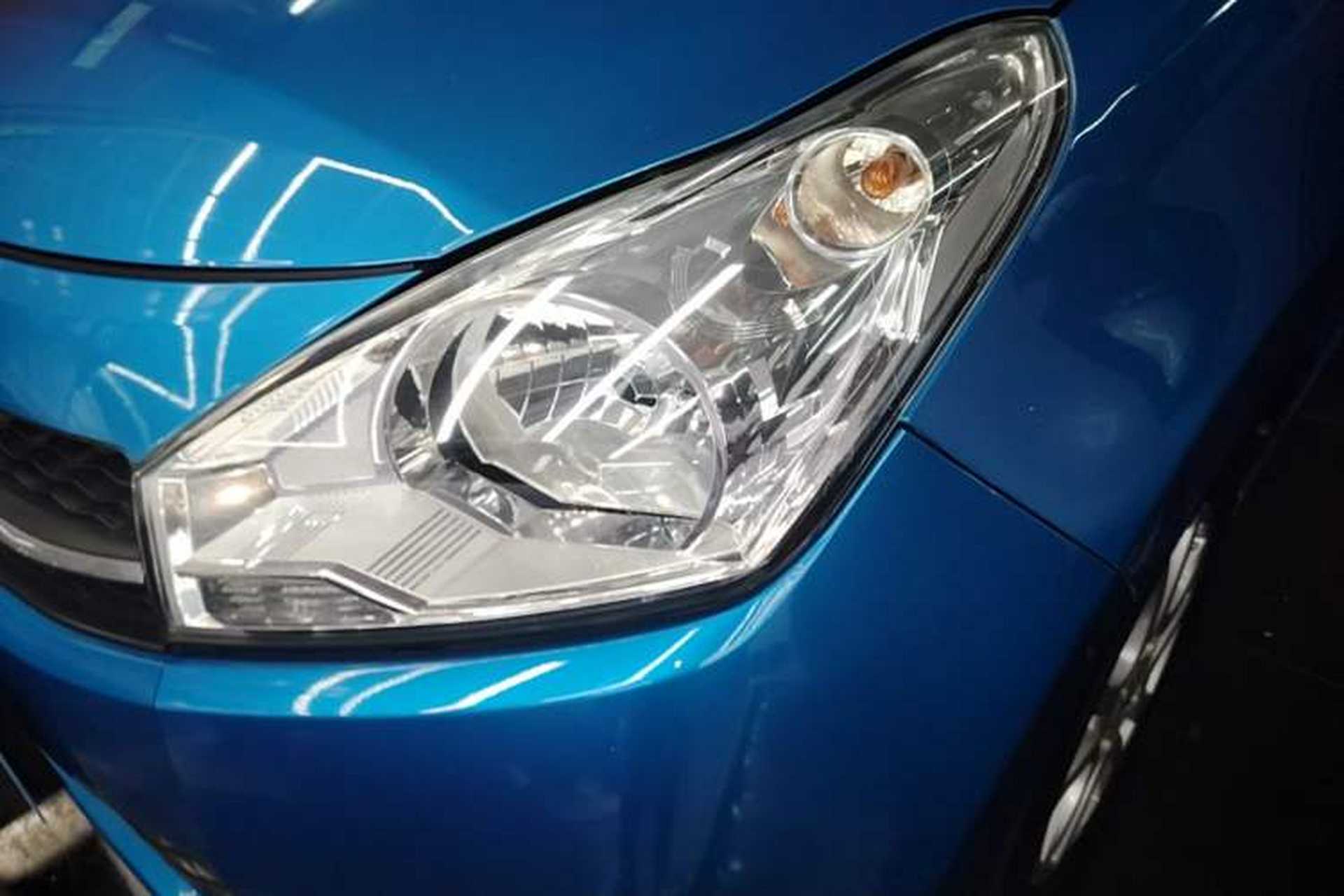 Used Suzuki Alto 2013 1.0L Automatic Luxury Model Left Front Headlight