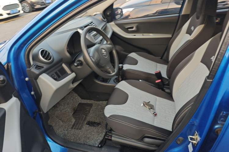 Used Suzuki Alto 2013 Revised Version 1.0L Manual Comfort Edition Left Front Seat