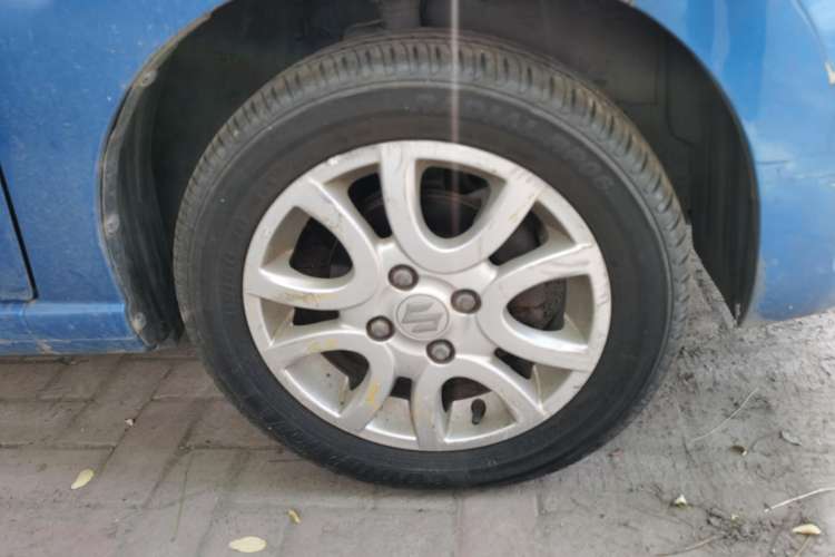 Used Suzuki Alto 2013 1.0L Automatic 20th Anniversary Limited Edition Left Rear Wheel Hub