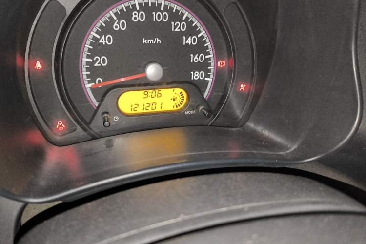 Used Suzuki Alto 2013 Revised Version 1.0L Manual Comfort Edition Odometer Close Up