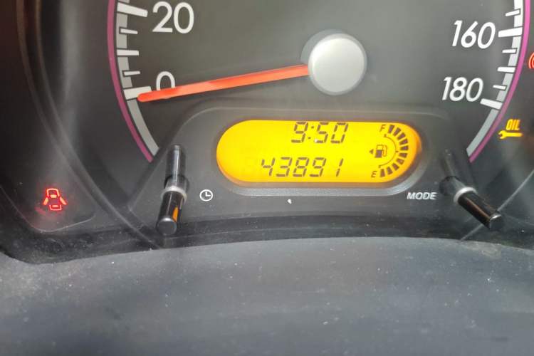 Used Suzuki Alto 2013 Revised Version 1.0L Manual Comfort Edition Odometer Close Up