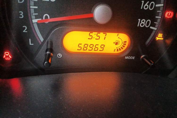 Used Suzuki Alto 2013 1.0L Automatic Luxury Model Odometer Close Up