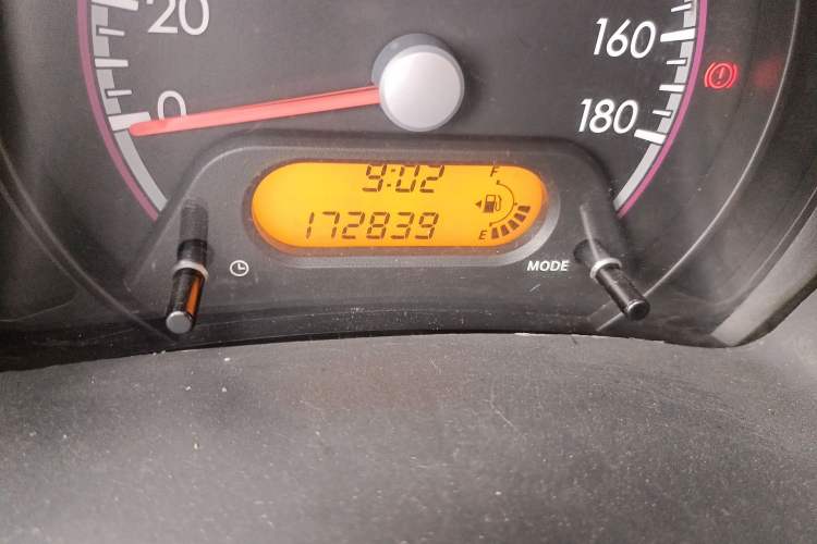 Used Suzuki Alto 2013 1.0L Manual Comfort Version Odometer Close Up
