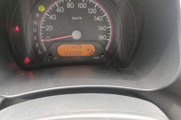 Used Suzuki Alto 2013 1.0L Automatic Luxury Model Odometer Close Up