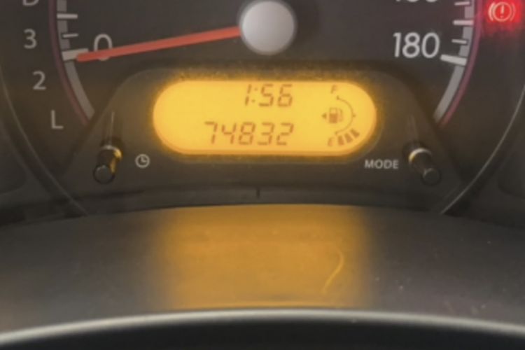 Used Suzuki Alto 2013 1.0L Automatic Luxury Model Odometer Close Up